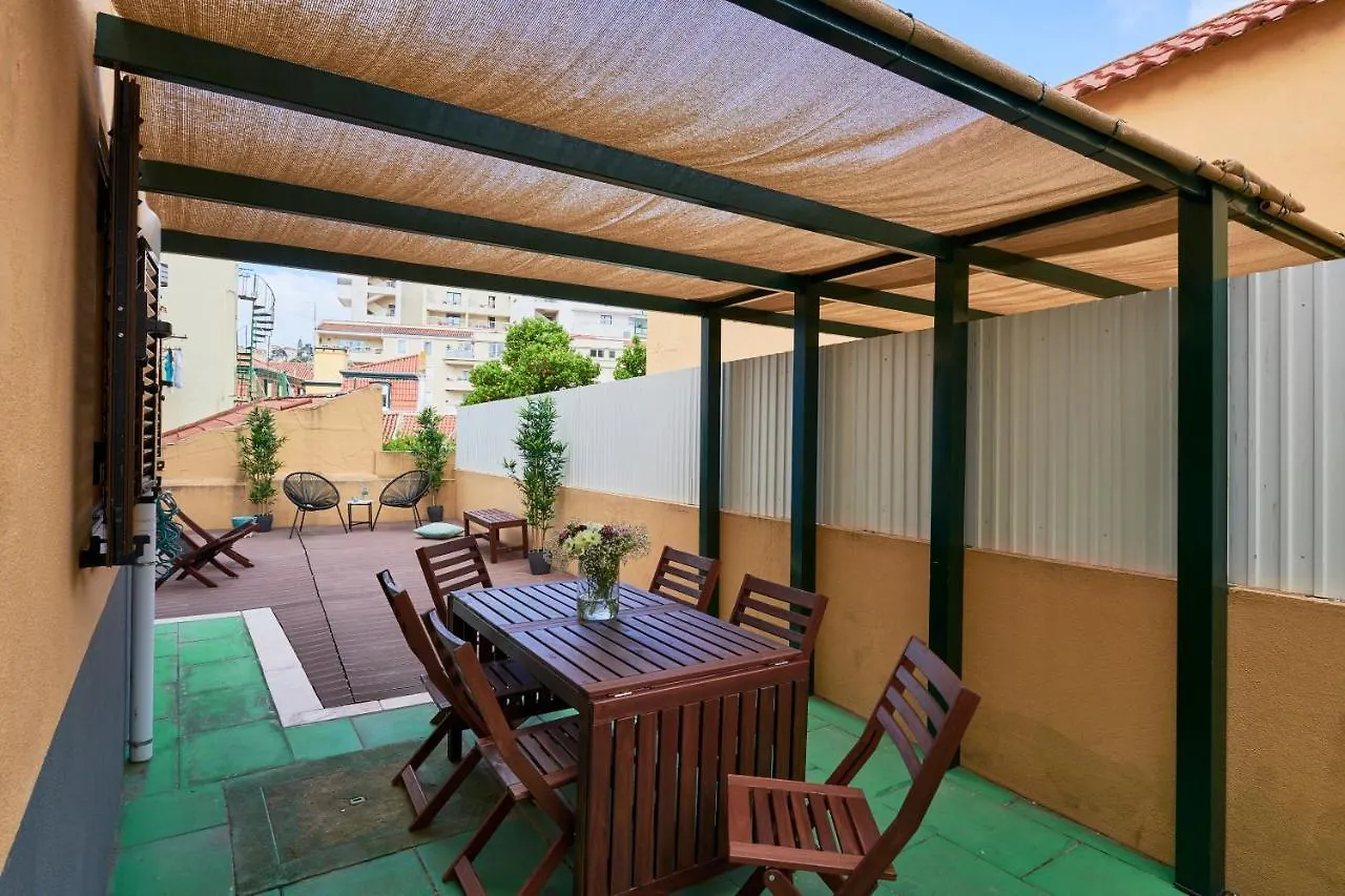 Spacious And Renovated Apartment With Amazing Patio, By Timecooler Lisboa Portugal