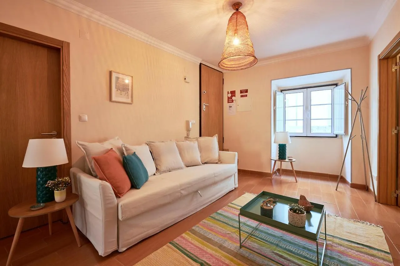 Spacious And Renovated Apartment With Amazing Patio, By Timecooler Lissabon