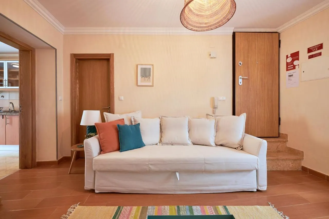 Spacious And Renovated Apartment With Amazing Patio, By Timecooler Lissabon