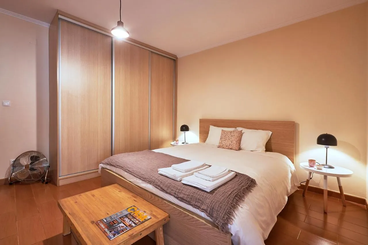 Spacious And Renovated Apartment With Amazing Patio, By Timecooler Lissabon Portugal