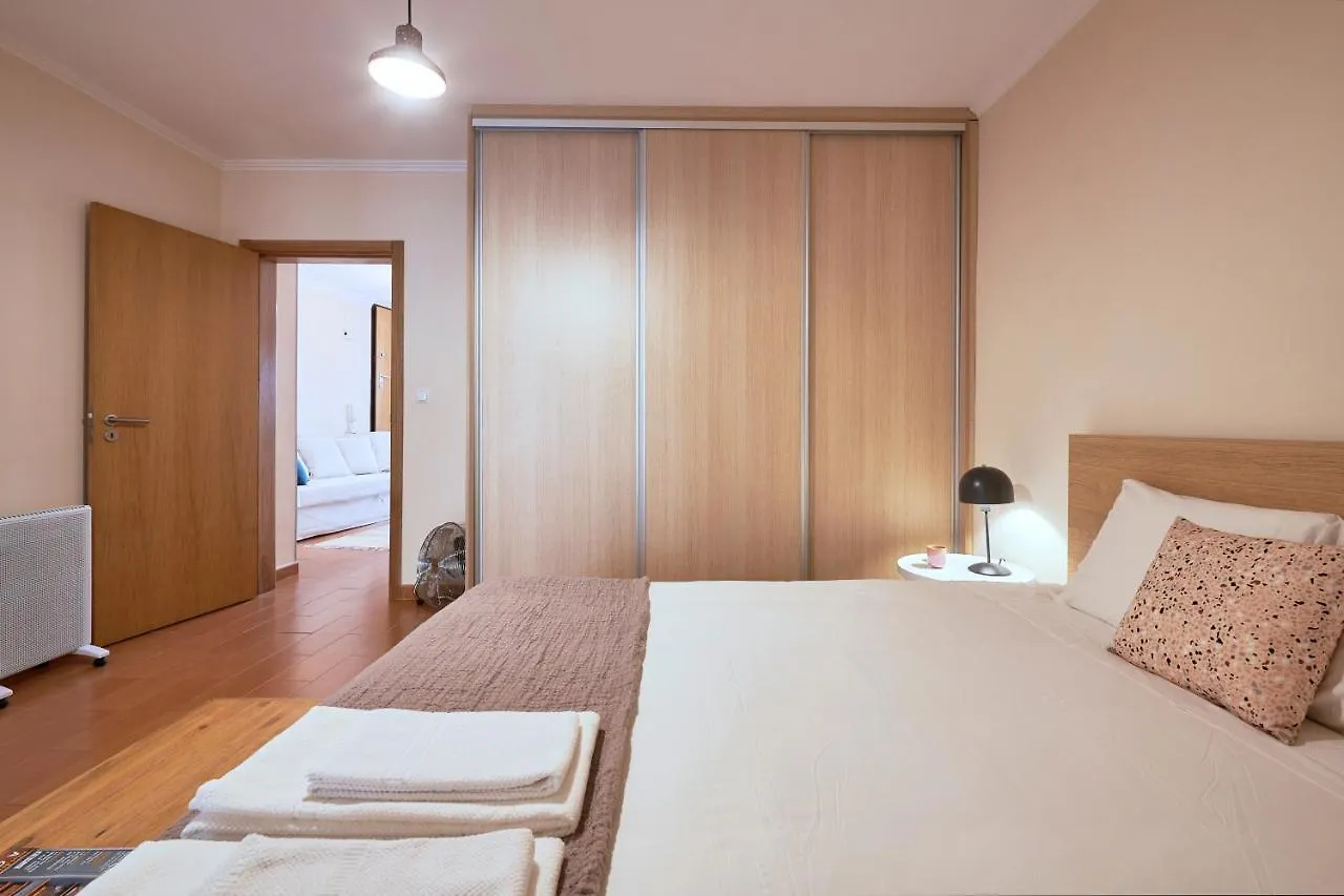 Spacious And Renovated Apartment With Amazing Patio, By Timecooler Lissabon Portugal